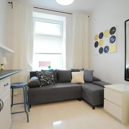 Apartment Grunwaldzkie 79 *